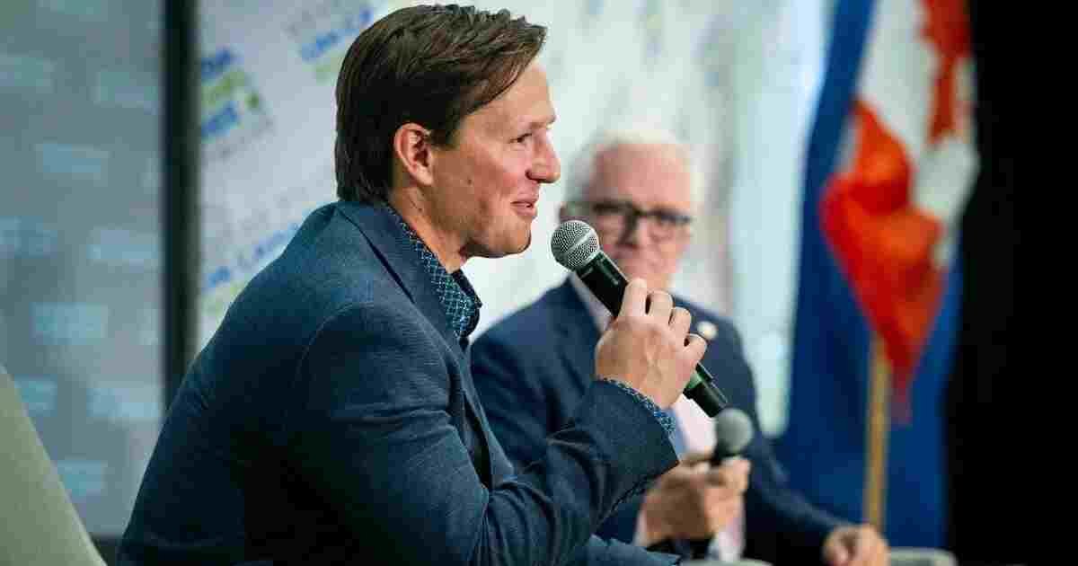 Alberta trucking crackdown shuts unsafe schools and companies to improve highway safety