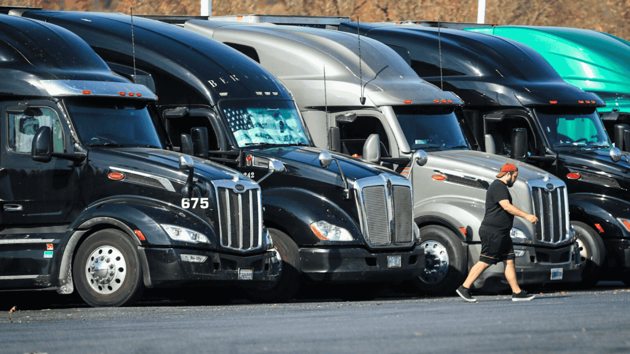 Missouri trucking industry dealing with freight decline and driver shortages